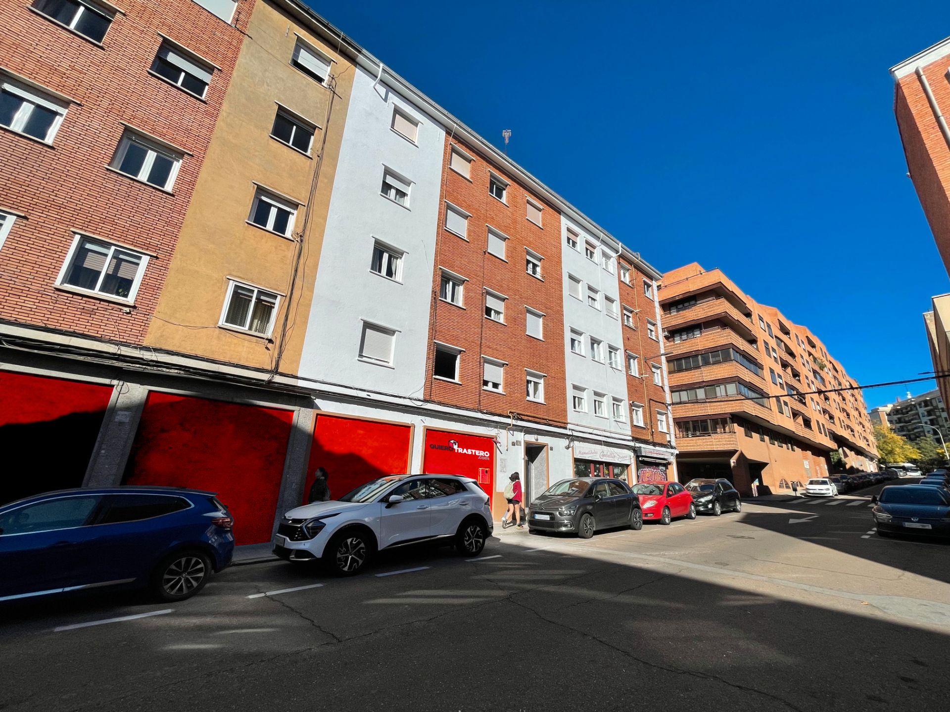 Exterior view of Premises for sale in Salamanca Capital  with Alarm