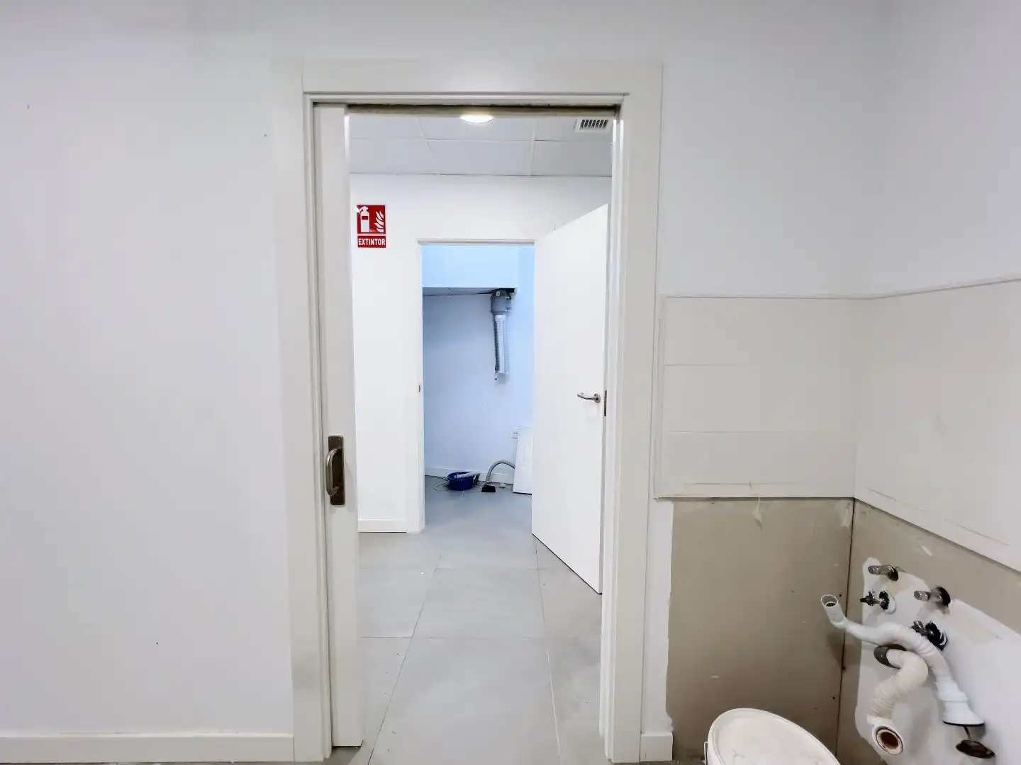 Local de alquiler en Los Palacios y Villafranca con Aire acondicionado