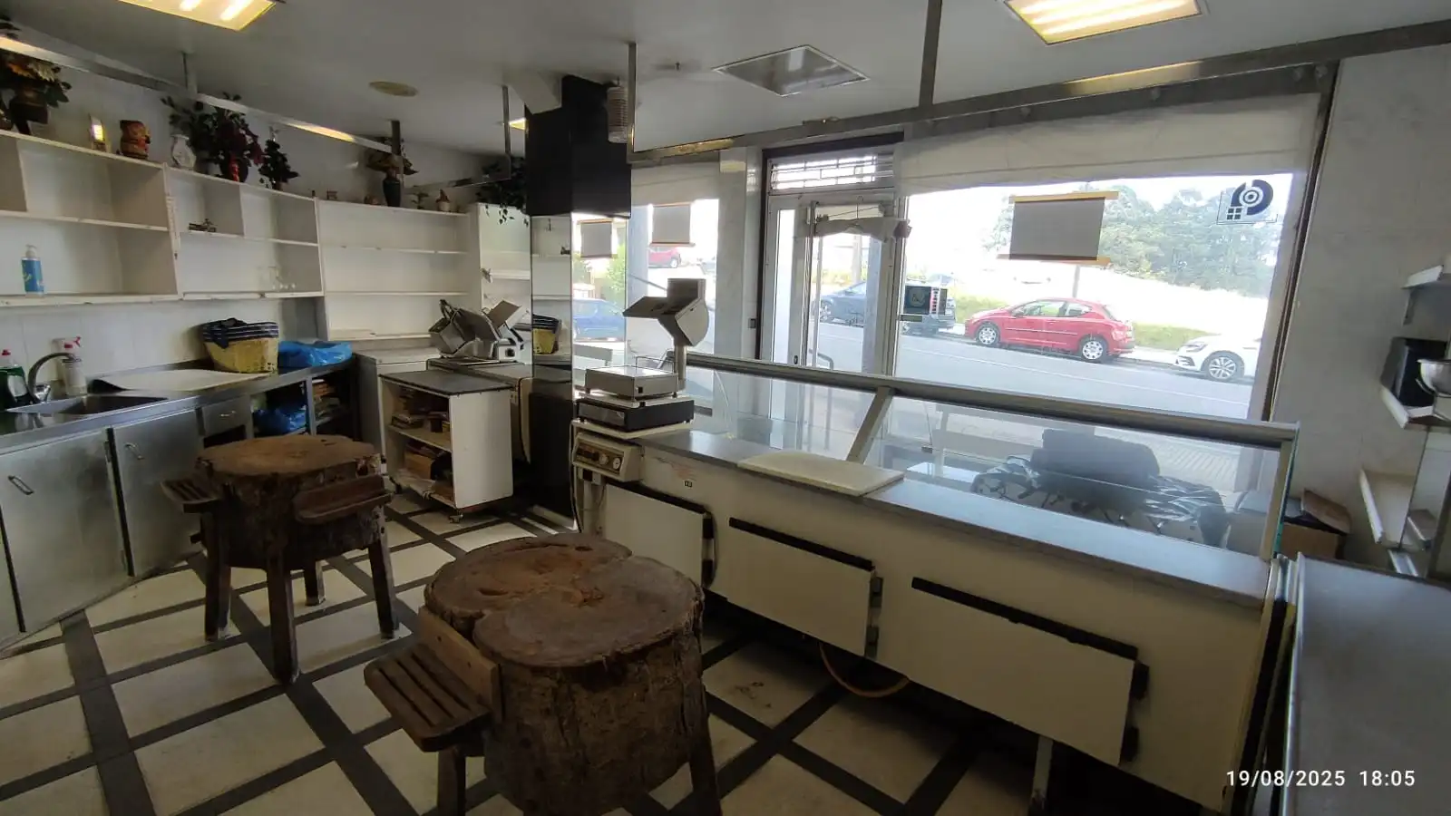Local en venta en Culleredo con Amueblado