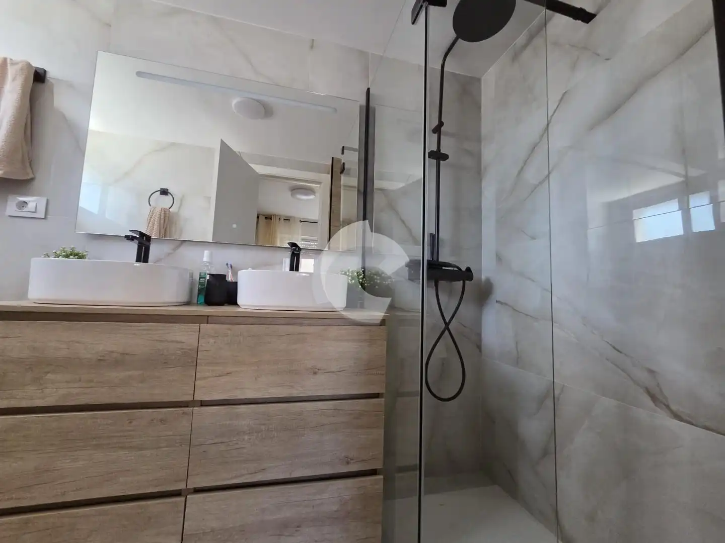 Bathroom of Flat for rent in Vigo   with Heating and Furnished