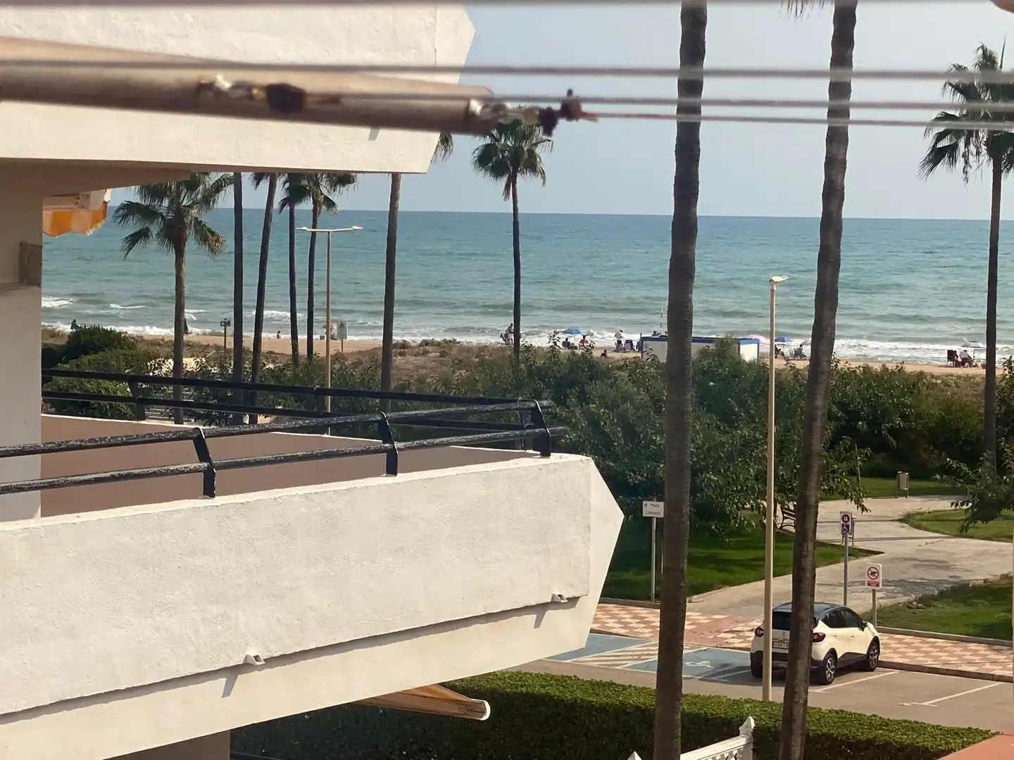 Außenansicht von Einfamilien-Reihenhaus zum Verkauf in Xeraco mit Terrasse, Balkon und Gemeinschaftspool