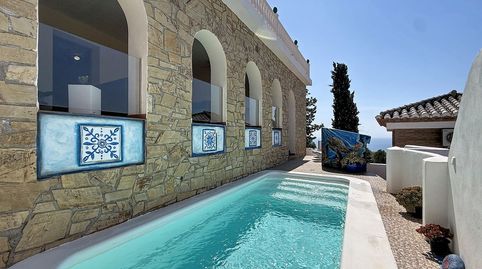 Villa en venta en Cotobro, 4 dormitorios.