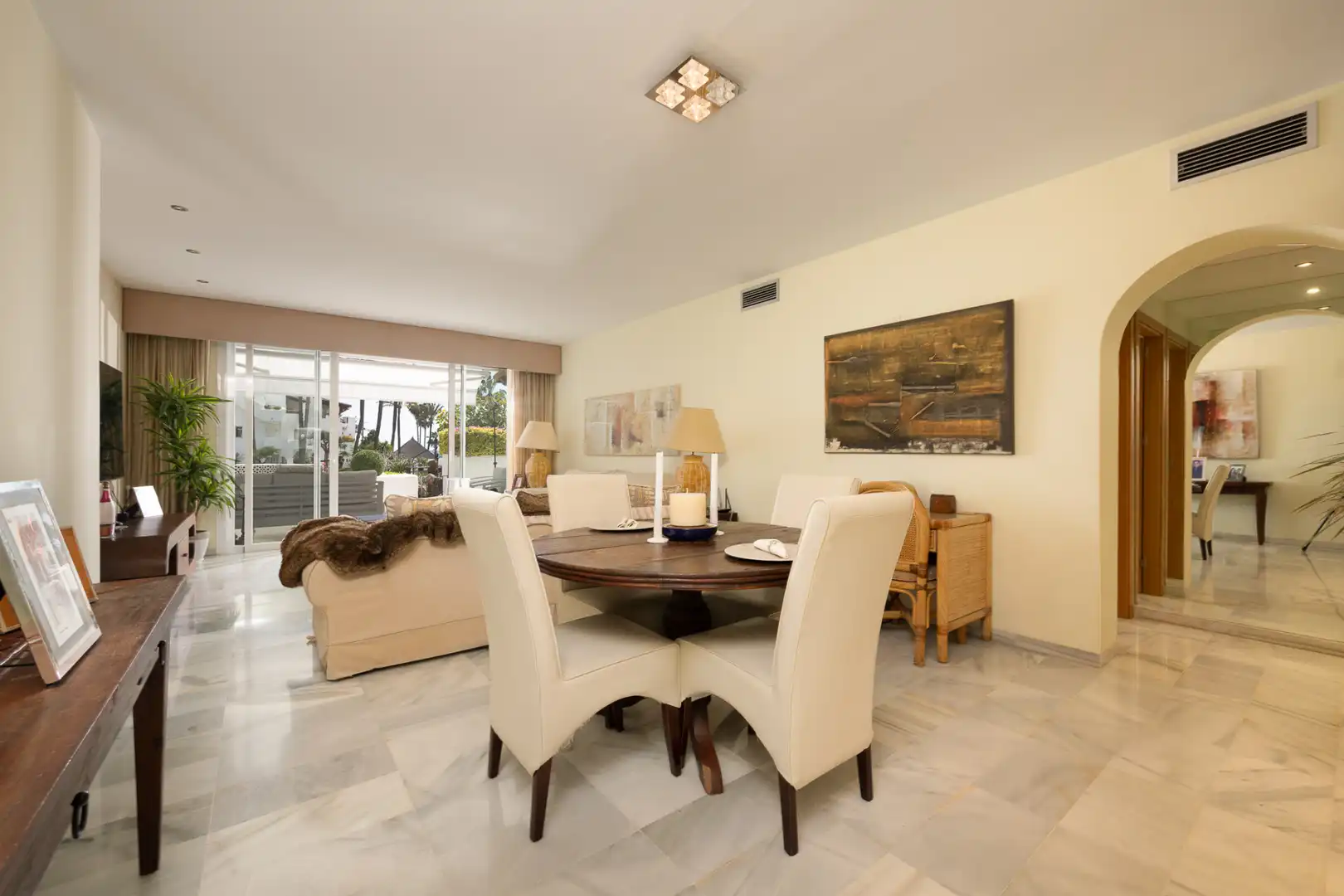 Dining room of Ground floor for sale in Estepona  with Air Conditioner, Terrace and Swimming Pool