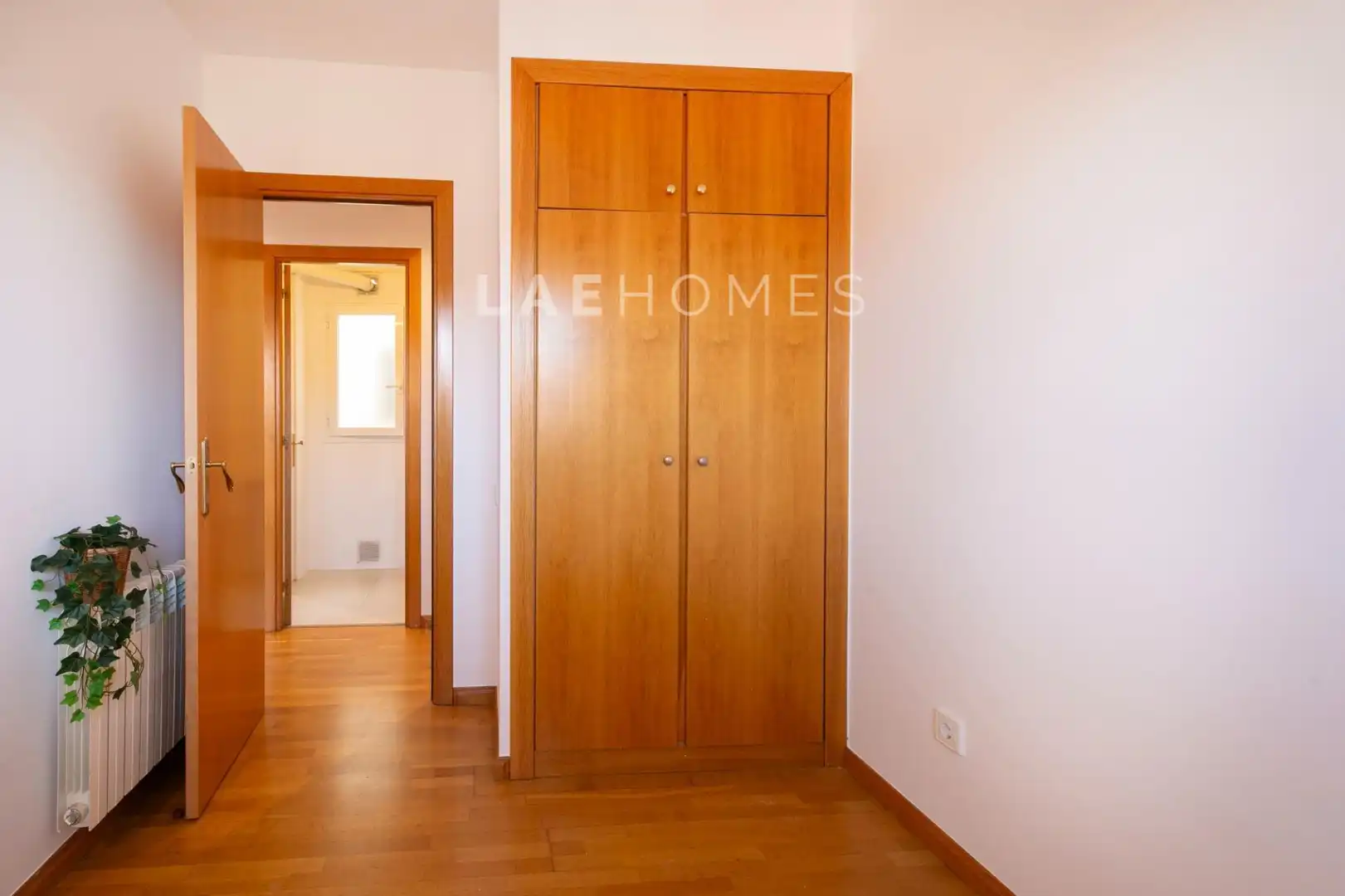 Schlafzimmer von Dachboden zum Verkauf in Sant Cugat del Vallès mit Klimaanlage, Heizung und Privatgarten