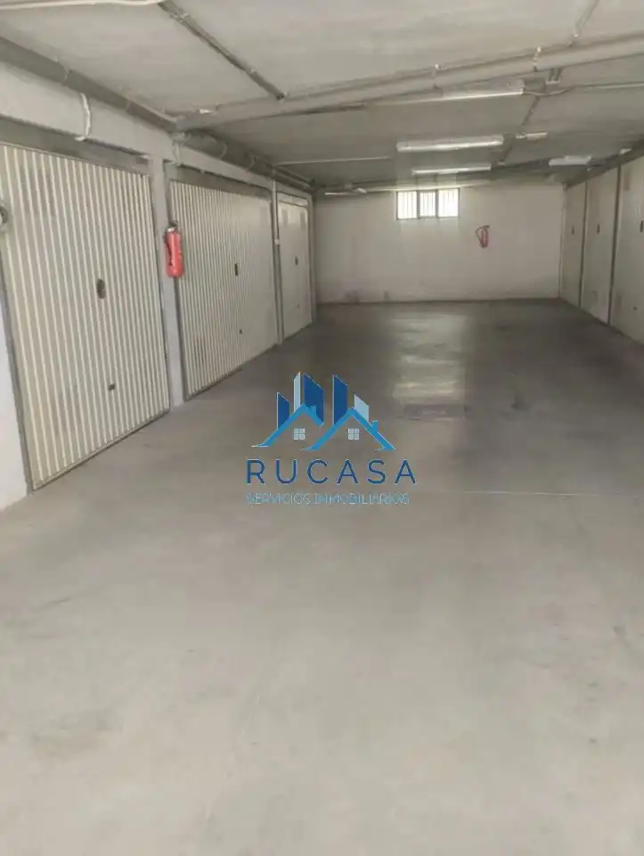 Garaje en venta en De Bilbao, Sierrapando