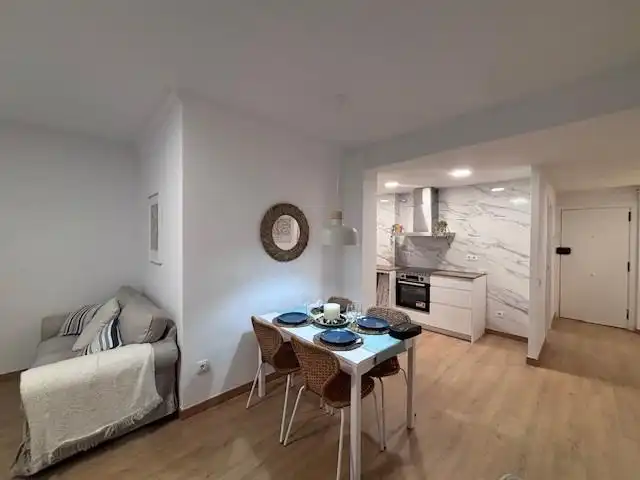 Piso en venta en Avenida Gran Via de les Corts Catalanes, Hostafrancs