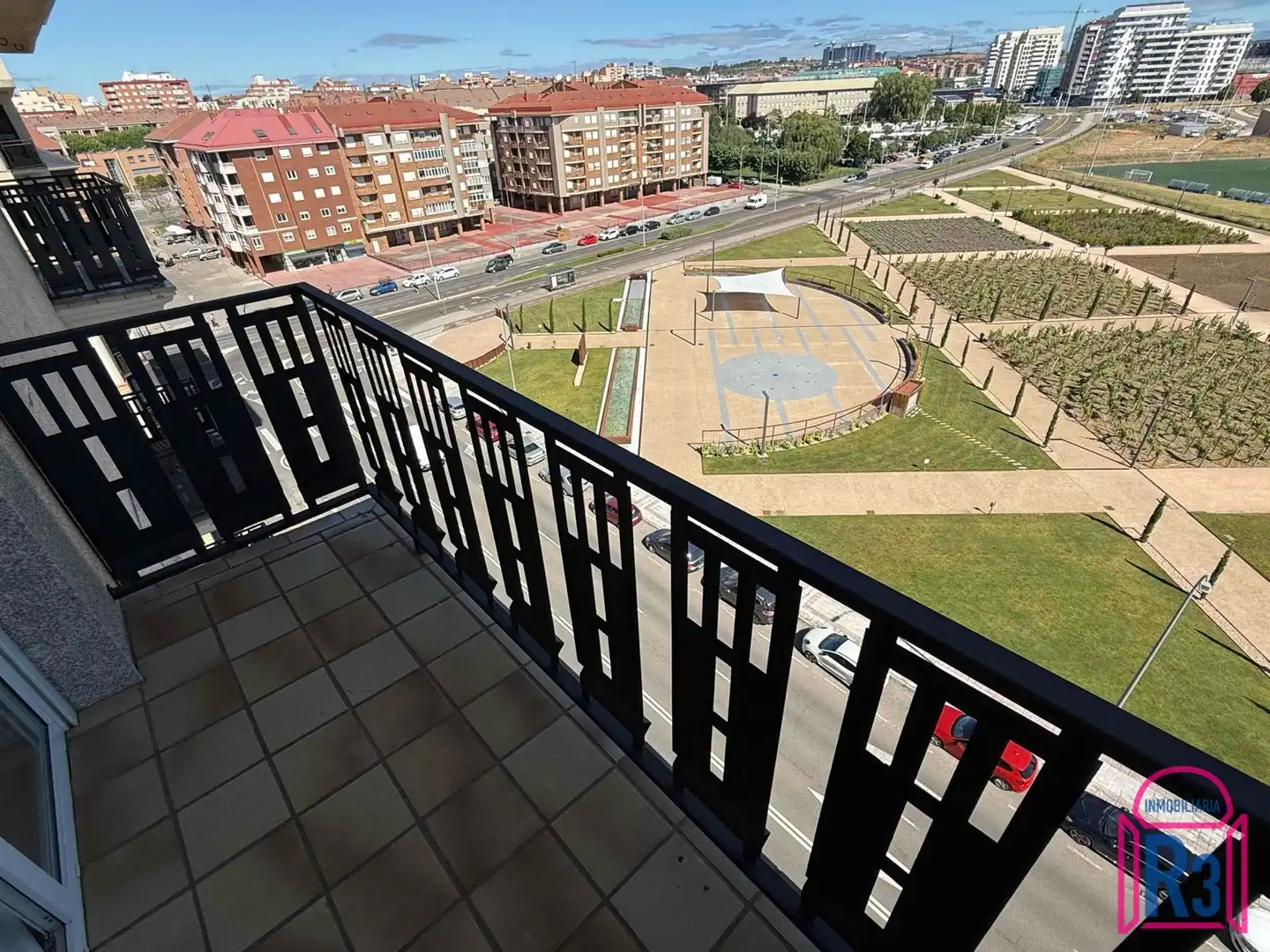 Terraza de Piso de alquiler en León Capital  con Calefacción, Terraza y Amueblado