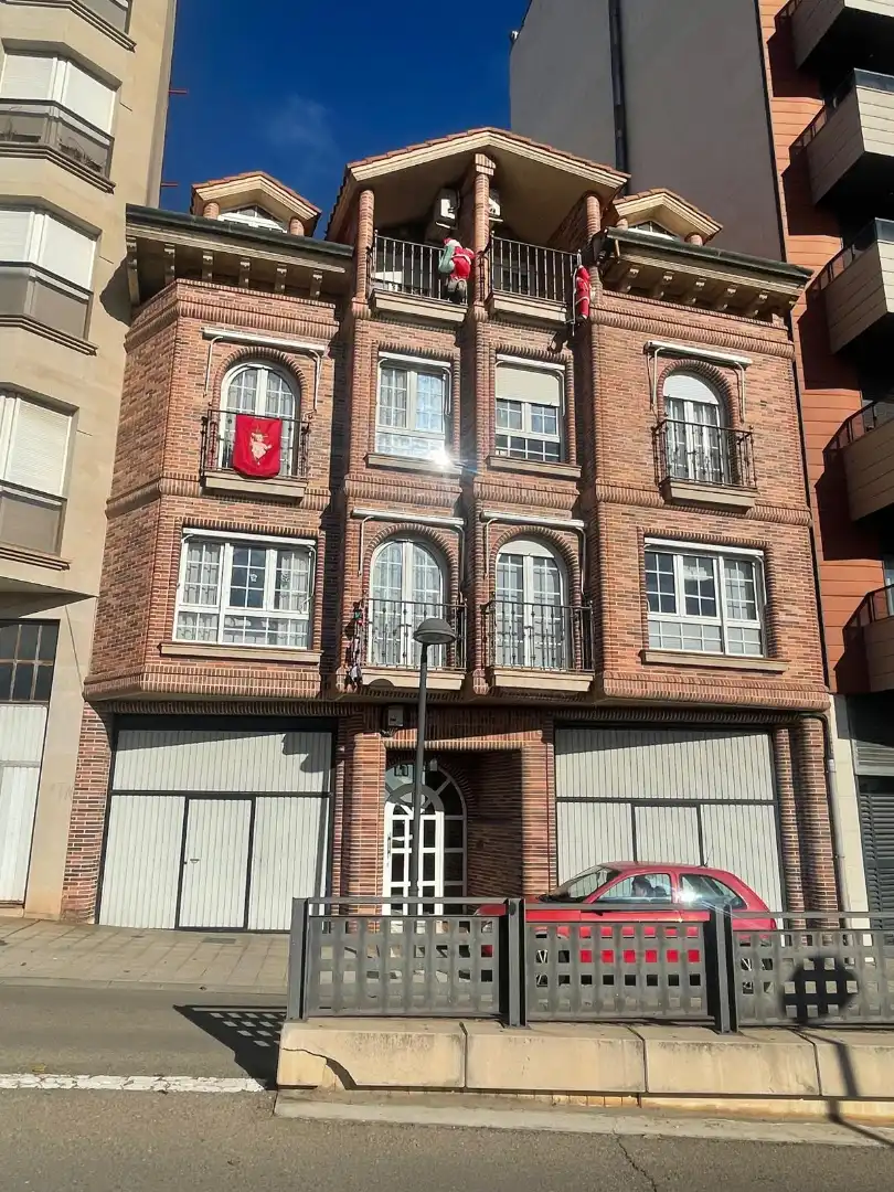 Vista exterior de Casa adosada en venta en Calahorra