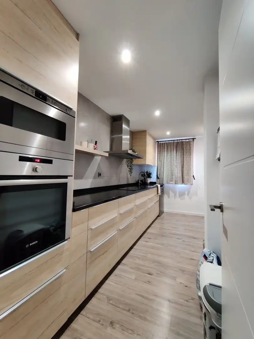 Cuina de Pis en venda en Algeciras amb Aire condicionat i Traster