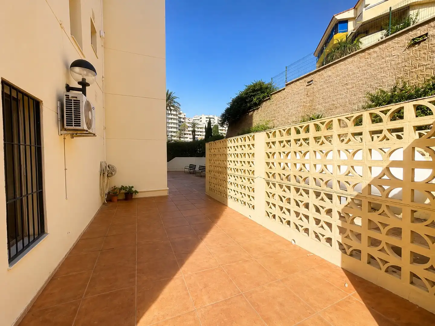 Terraza de Planta baja en venta en Benalmádena con Piscina comunitaria