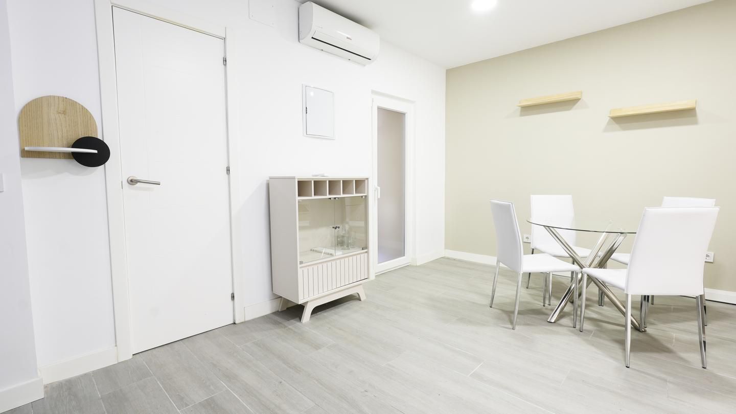 Flat for sale in  Madrid Capital  with Air Conditioner