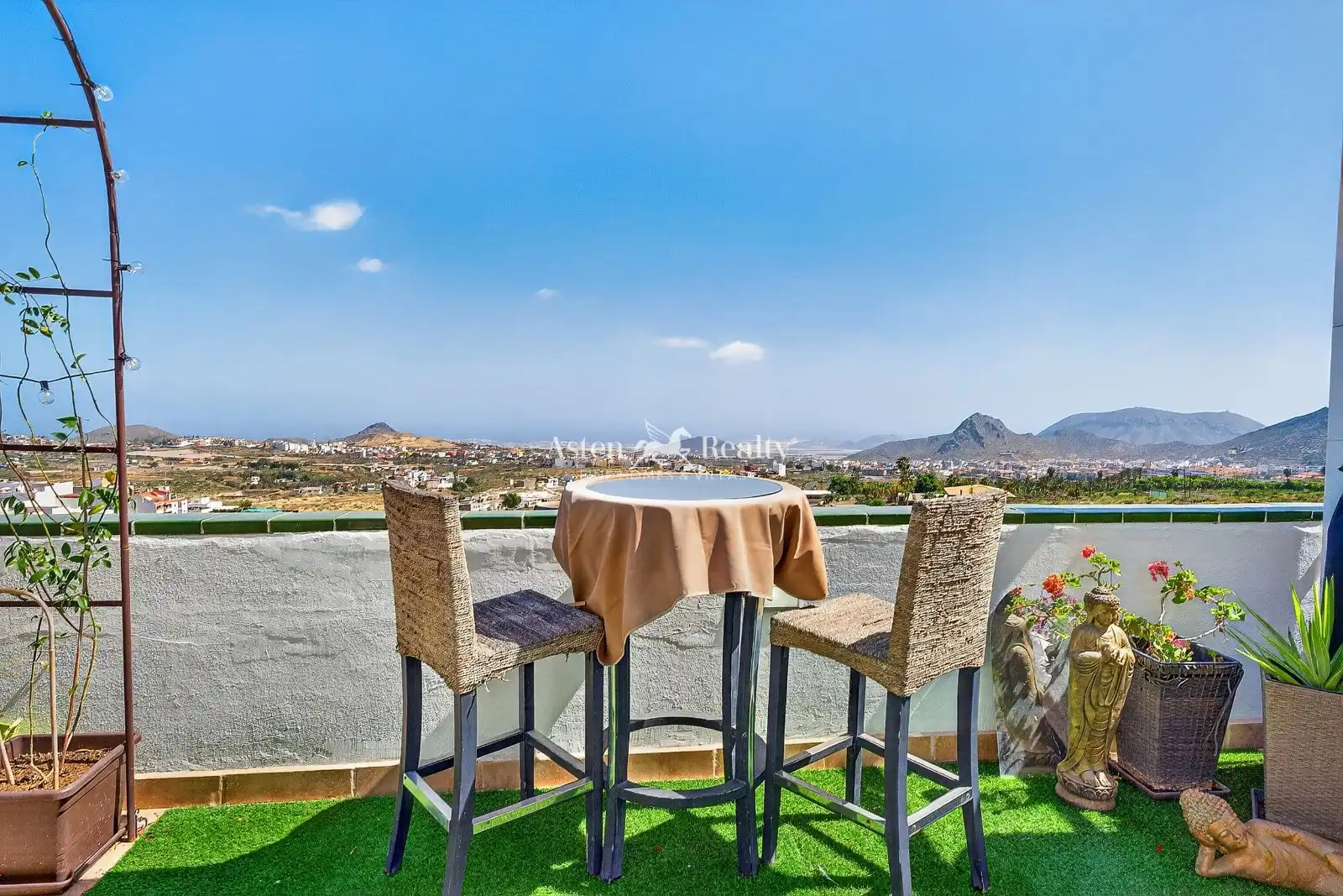 Terraza de Ático en venta en Arona con Aire acondicionado, Terraza y Amueblado