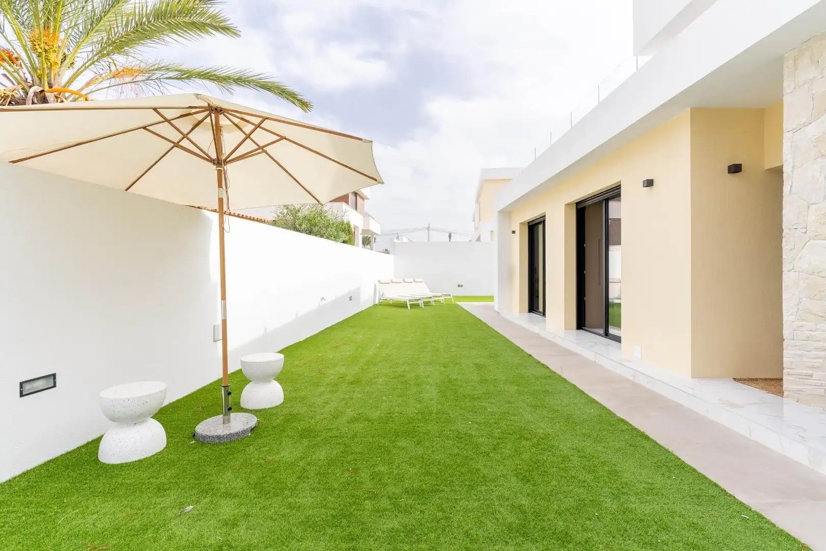 Terrassa de Casa o xalet en venda en Torrevieja amb Aire condicionat, Calefacció i Jardí privat
