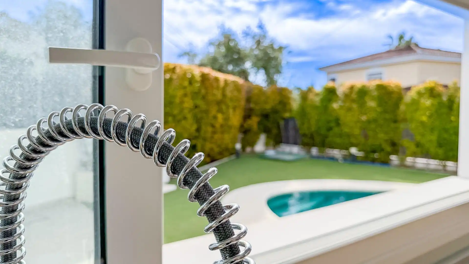 Piscina de Casa o xalet en venda en Benalmádena amb Aire condicionat, Jardí privat i Terrassa
