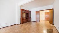 Living room of Flat for sale in  Madrid Capital  with Heating, Private garden and Parquet flooring