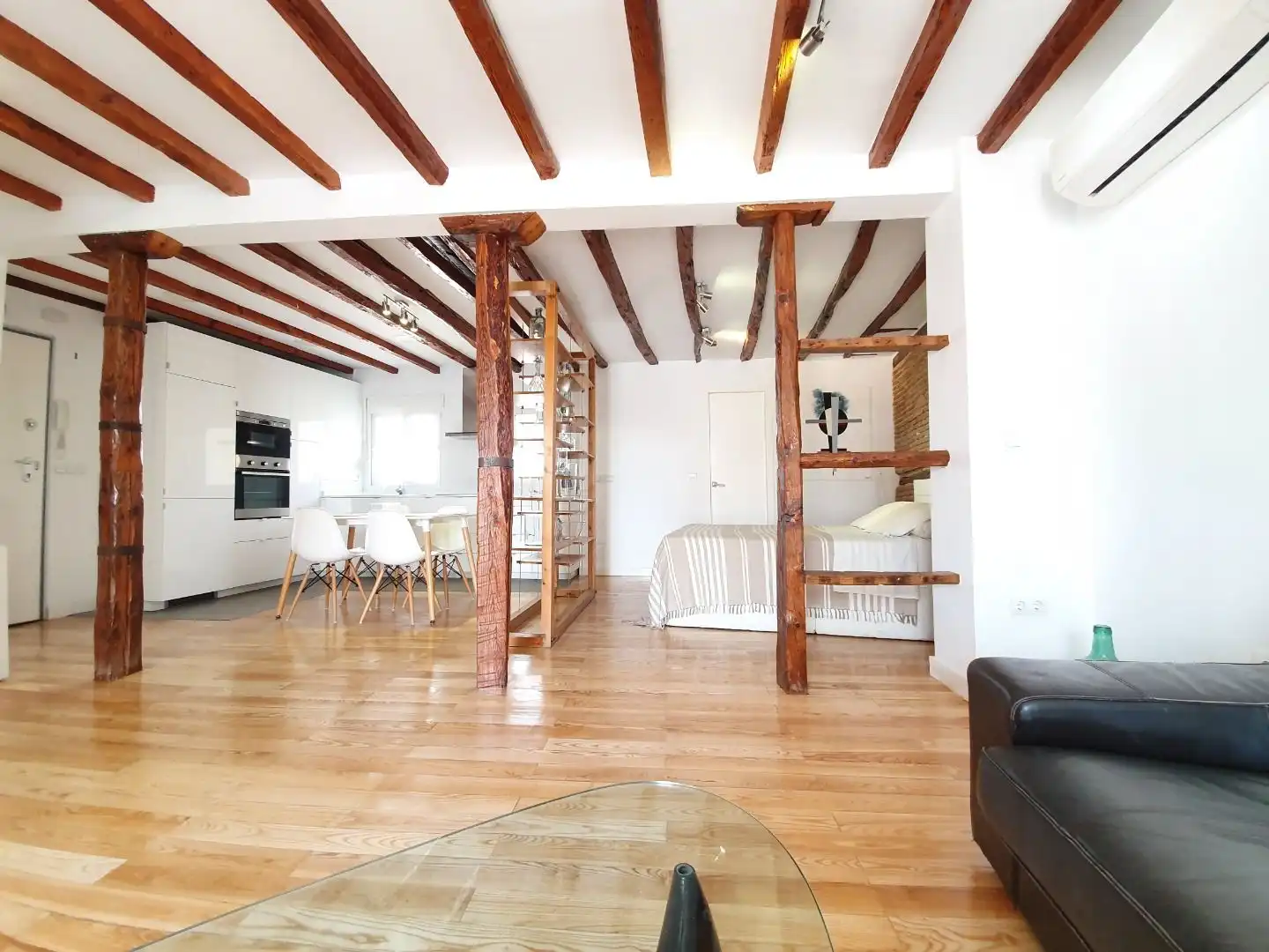 Sala de estar de Ático de alquiler en Madrid con Aire acondicionado, Calefacción y Terraza
