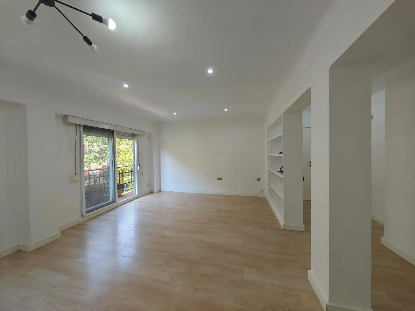 Piso en venta en Manises con Aire acondicionado, Horno y Balcón