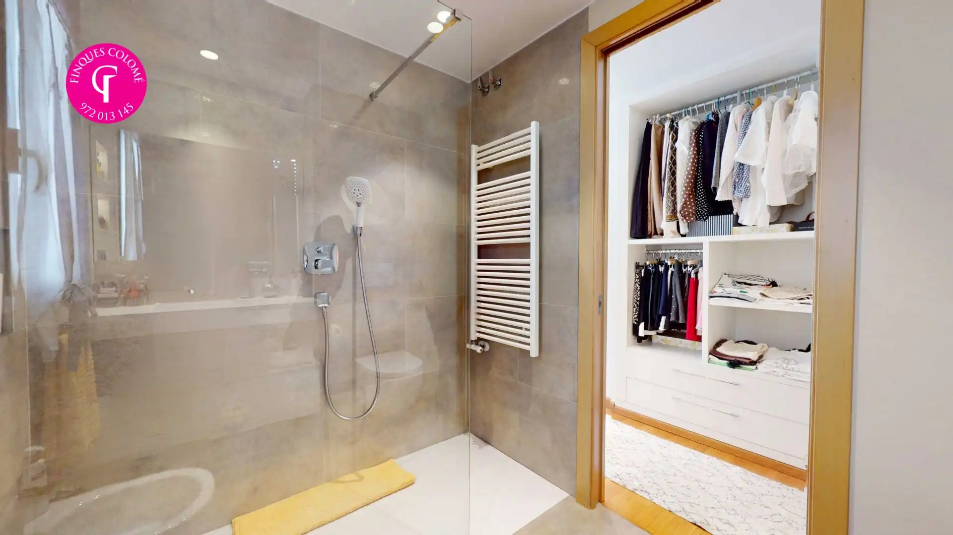 Baño de Ático en venta en Girona con Aire acondicionado, Calefacción y Terraza