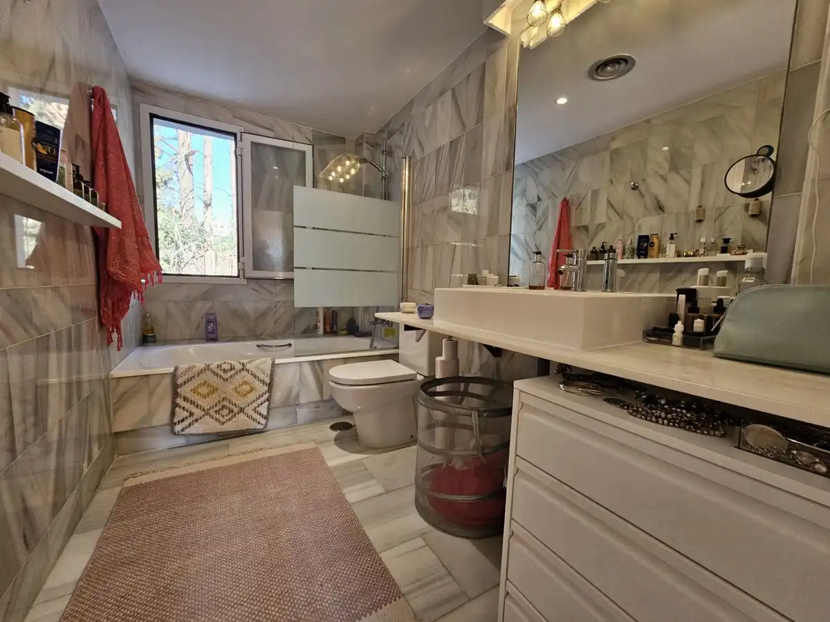 Bany de Casa o xalet en venda en Marbella amb Aire condicionat, Moblat i Internet