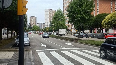 Foto 2 de Pis en venda a Avenida de Gaspar García Laviana, Pumarín, Gijón