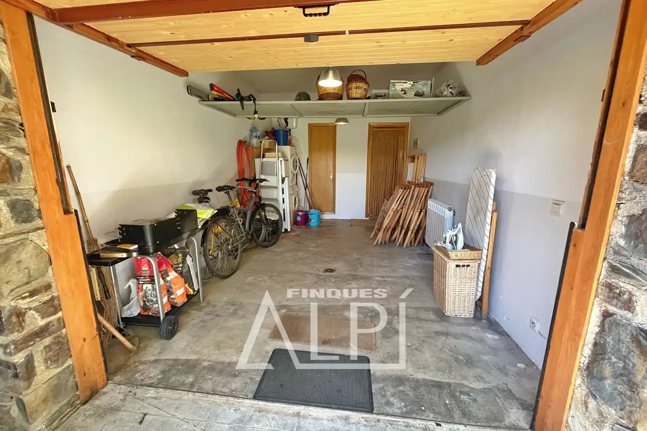 Parking of Detached homes for sale in Prats i Sansor  with Heating, Private garden and Parquet flooring