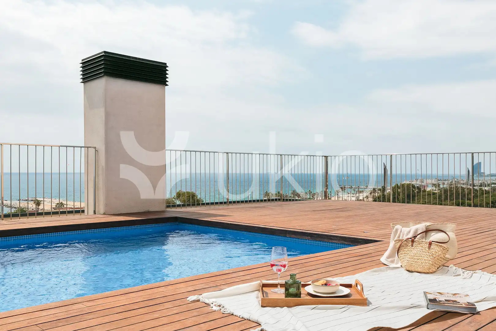 Piscina de Apartamento de alquiler en Barcelona con Aire acondicionado, Calefacción y Amueblado