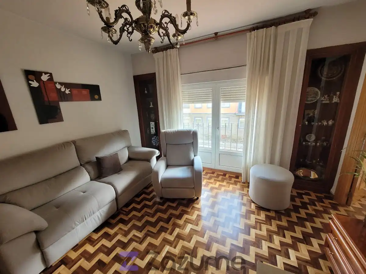 Living room of Flat for rent in Segovia  with Heating, Parquet flooring and Furnished