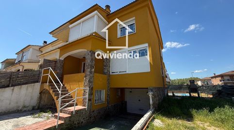 Foto 2 de Casa adosada en venta en Mestre Pere Pou, Palau-solità i Plegamans, Barcelona