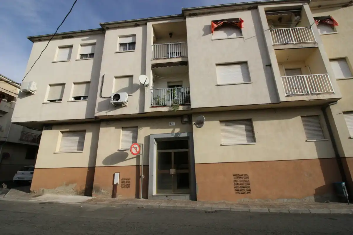 Vista exterior de Piso en venta en Candeleda con Amueblado y Balcón