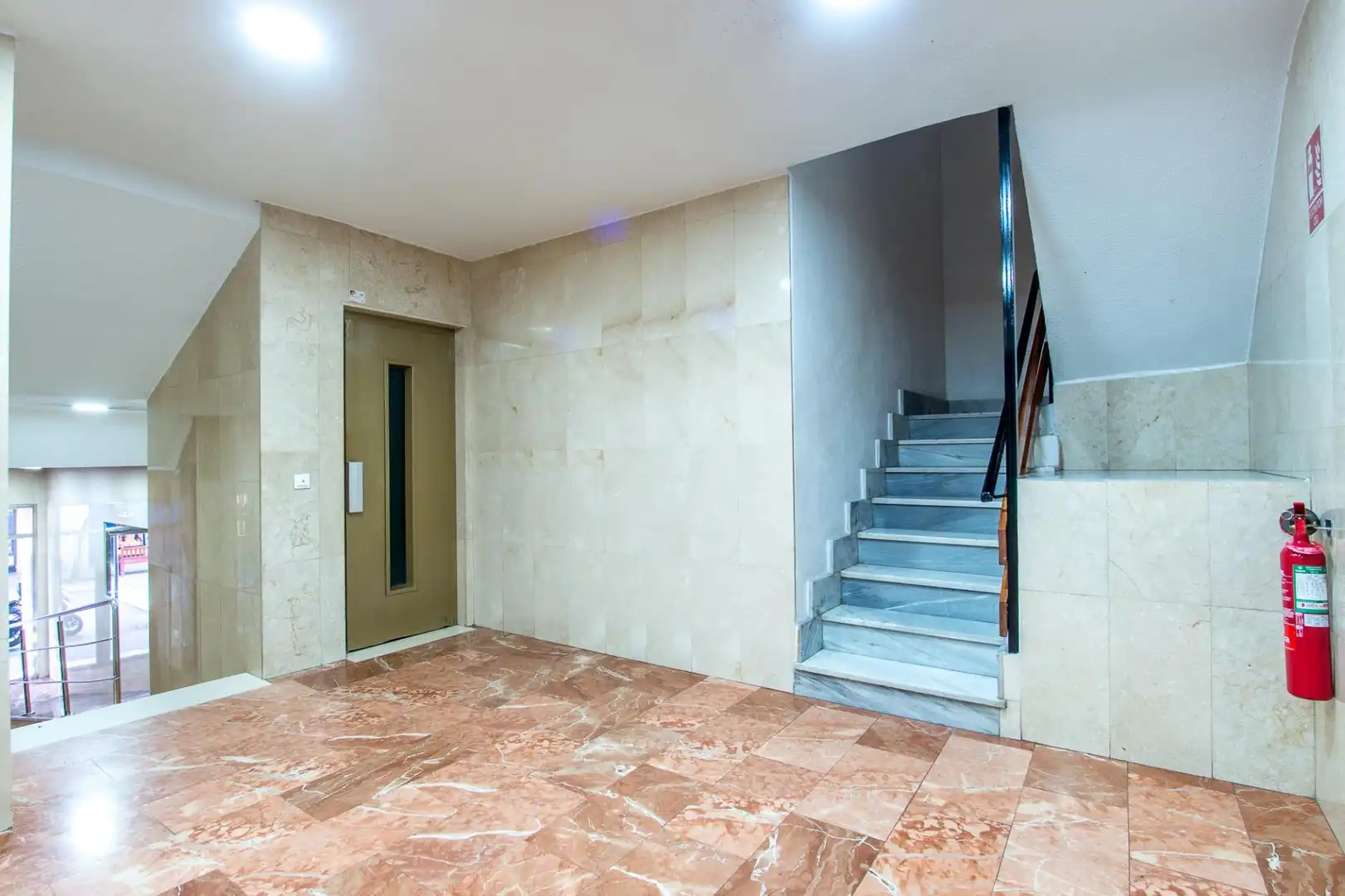 Flat for sale in Murcia  with Air Conditioner