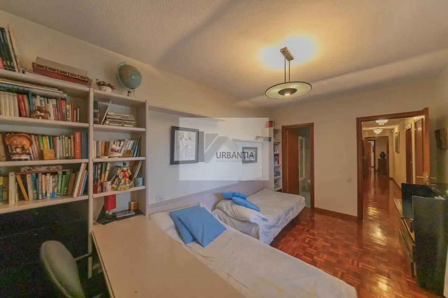 Habitación de Piso en venta en  Pamplona / Iruña con Calefacción, Parquet y Terraza