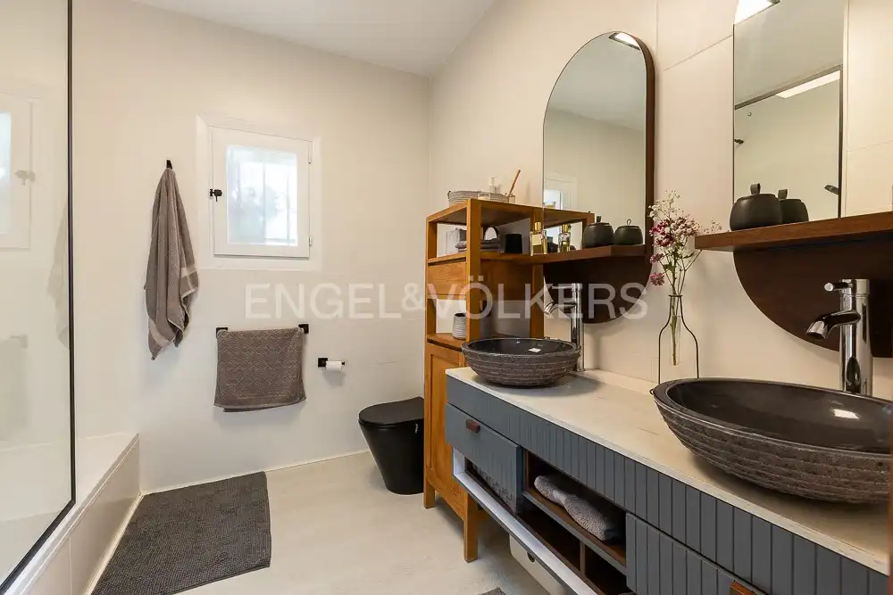 Bathroom of Houses for sale in Dénia  with Air Conditioner, Heating and Private garden