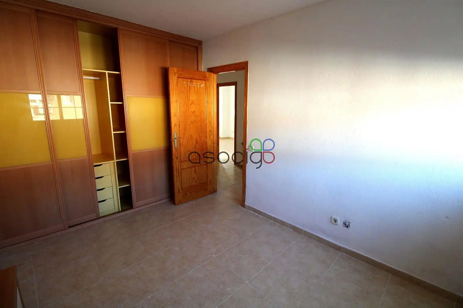 Habitación de Casa adosada en venta en Azuqueca de Henares con Calefacción