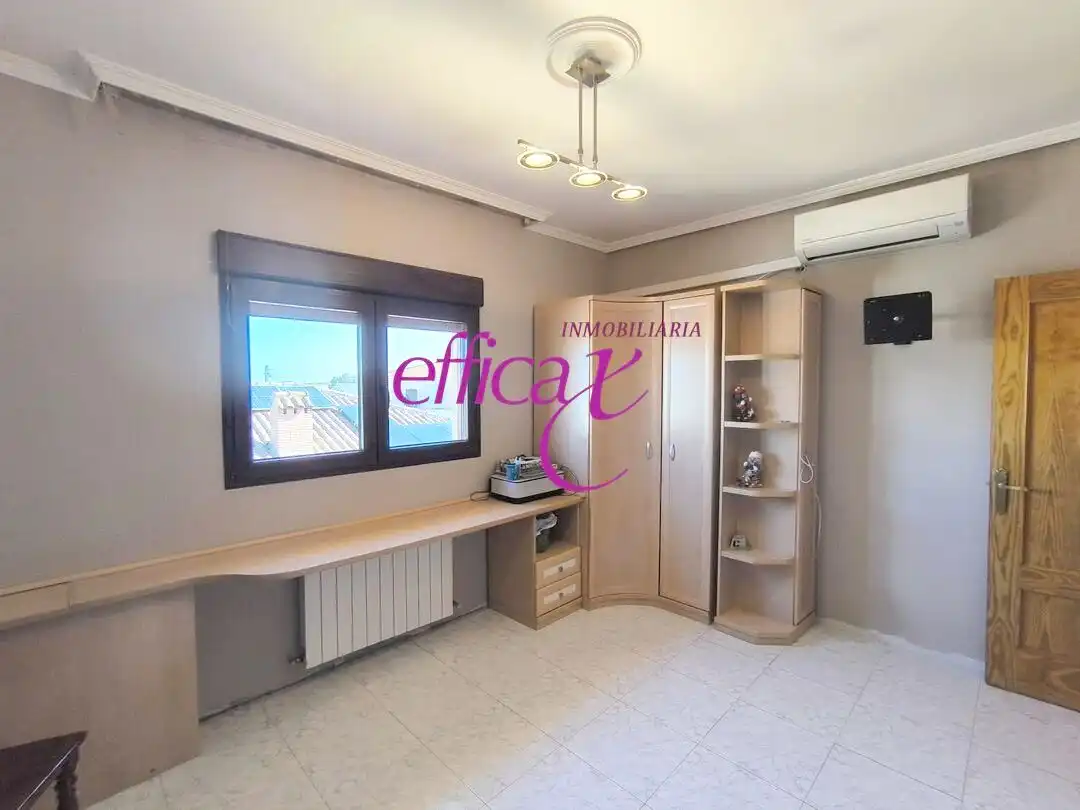 Bedroom of Houses for sale in Burujón  with Heating