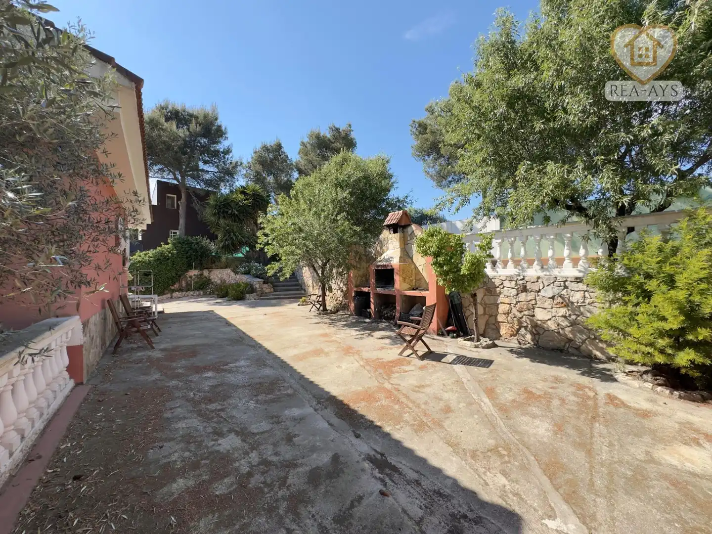Terrassa de Casa o xalet en venda en Vallirana amb Calefacció, Jardí privat i Terrassa