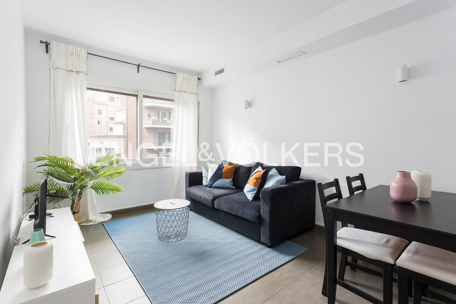 Exterior view of Apartment to rent in  Barcelona Capital  with Air Conditioner, Heating and Parquet flooring