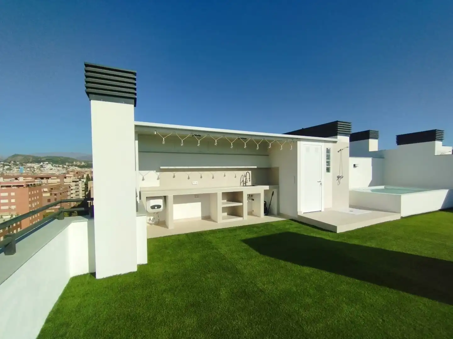 Terrace of Attic for rent in Granada  with Air Conditioner, Heating and Storage room