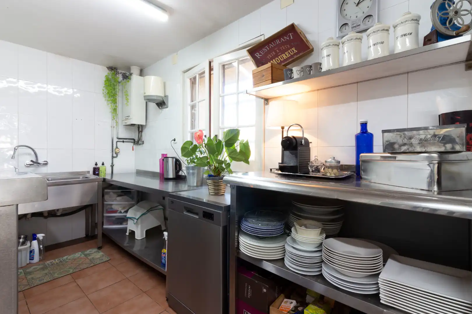 Cuina de Casa o xalet en venda en Subirats amb Aire condicionat, Jardí privat i Moblat