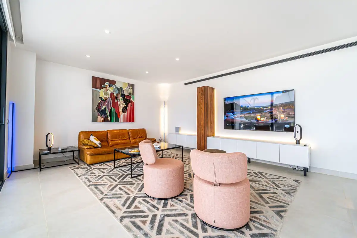 Sala de estar de Apartamento en venta en Fuengirola con Aire acondicionado, Trastero y Piscina comunitaria