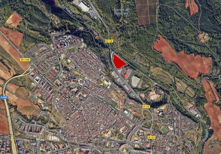 Exterior view of Industrial land for sale in Sabadell