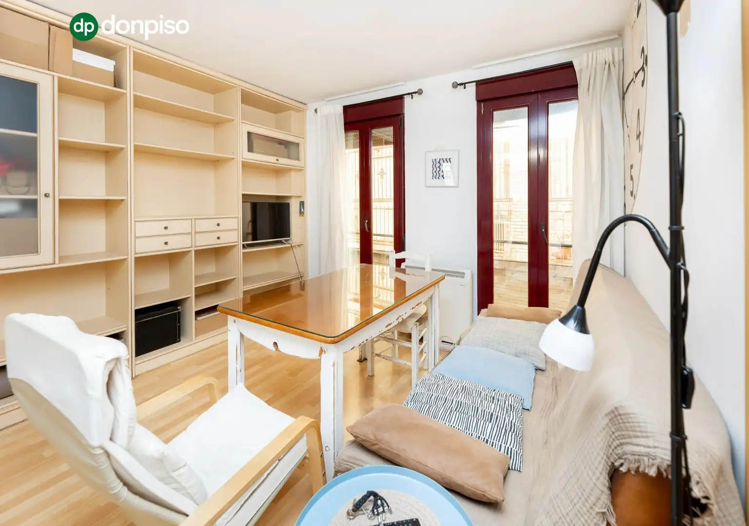 Apartament amb terrassa en venda a Calle COMENDADORAS DE SANTIAGO 9, imagen 4