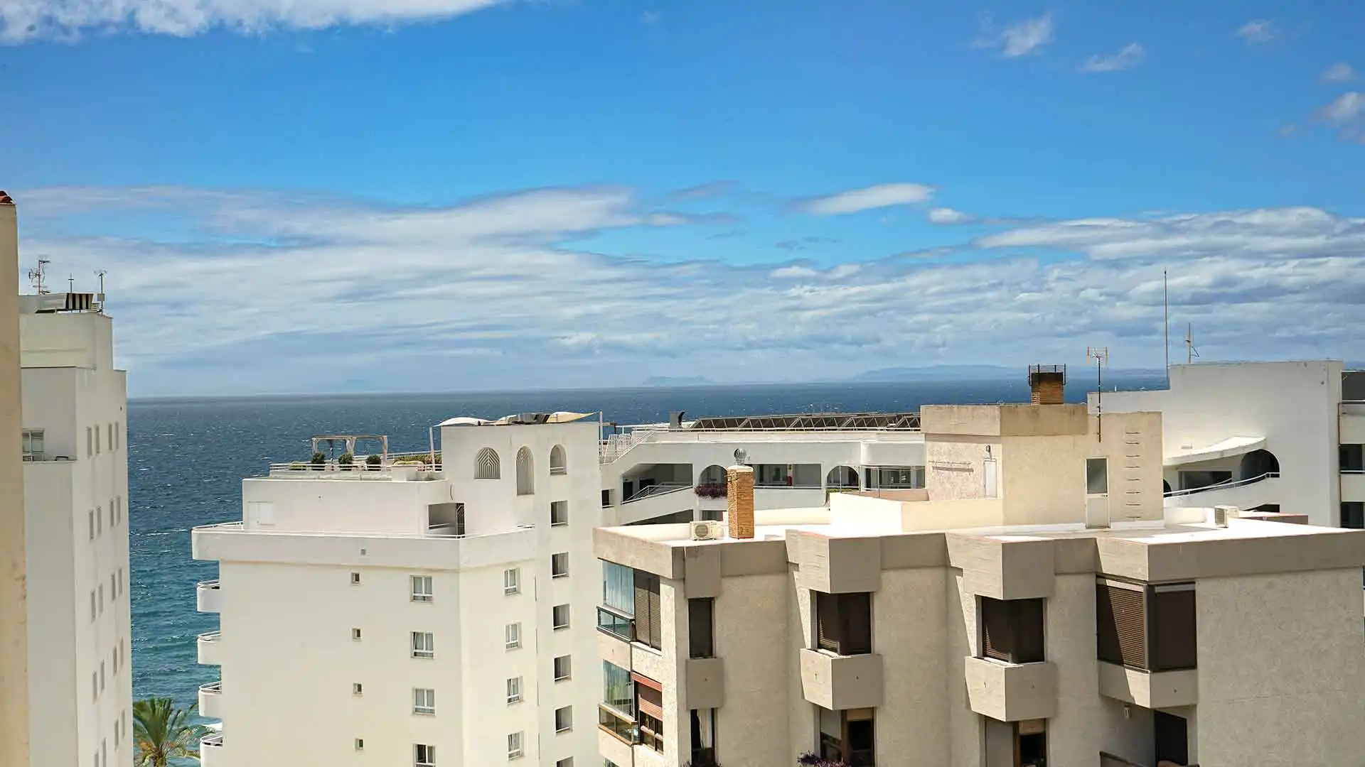 Exterior view of Attic for sale in Marbella  with Air Conditioner, Terrace and Storage room