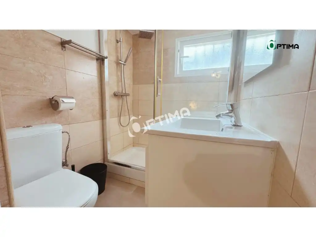 Baño de Piso de alquiler en Madrid
