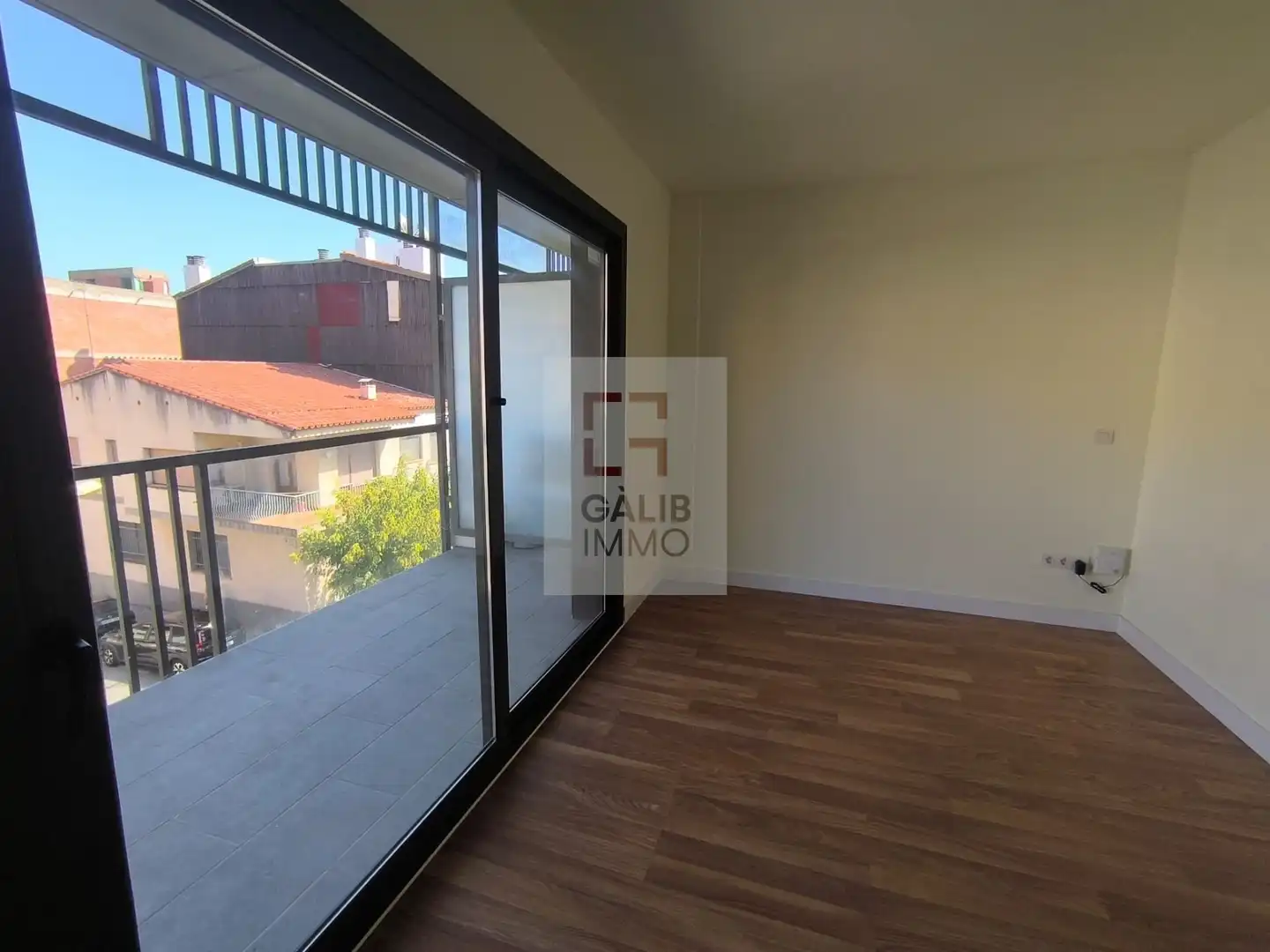 Piso con terraza en venta en Eixample - Horta Capallera, imagen 3