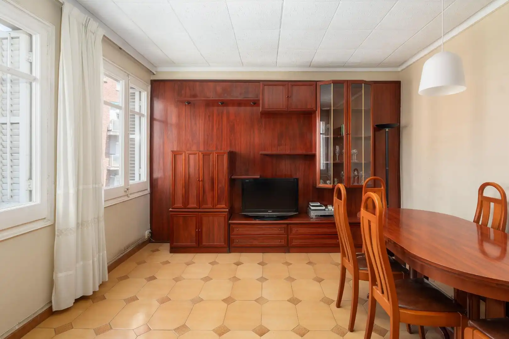 Wohnzimmer von Wohnung zum Verkauf in Barcelona mit Heizung und Alarm