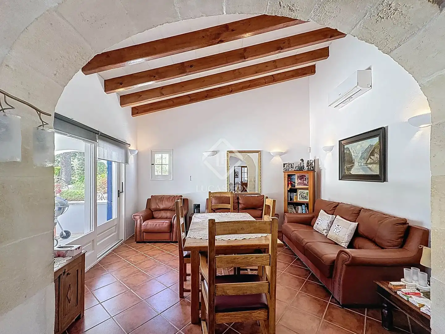 Sala de estar de Finca rústica en venta en Es Castell con Aire acondicionado, Calefacción y Jardín privado