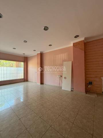 Local comercial en Alquiler en Calle Historiador Manuel Cancela en Puertas del sur - Guadabajaque