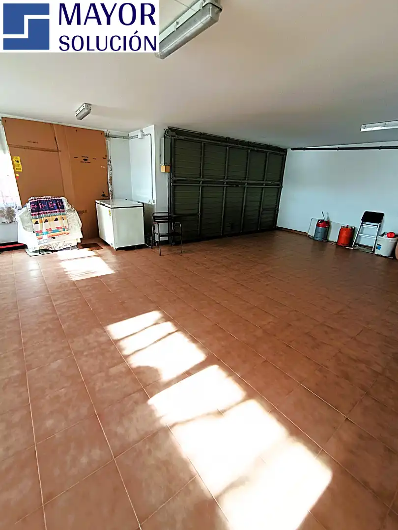 Casa o xalet en venda en Medinyà amb Aire condicionat, Calefacció i Jardí privat