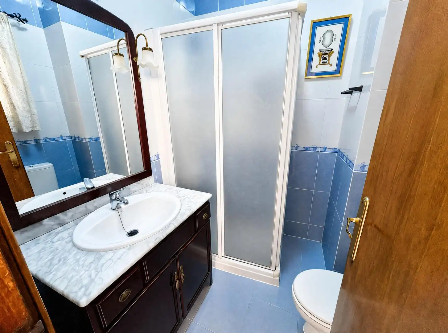 Bathroom of Houses for sale in Arjonilla  with Community pool
