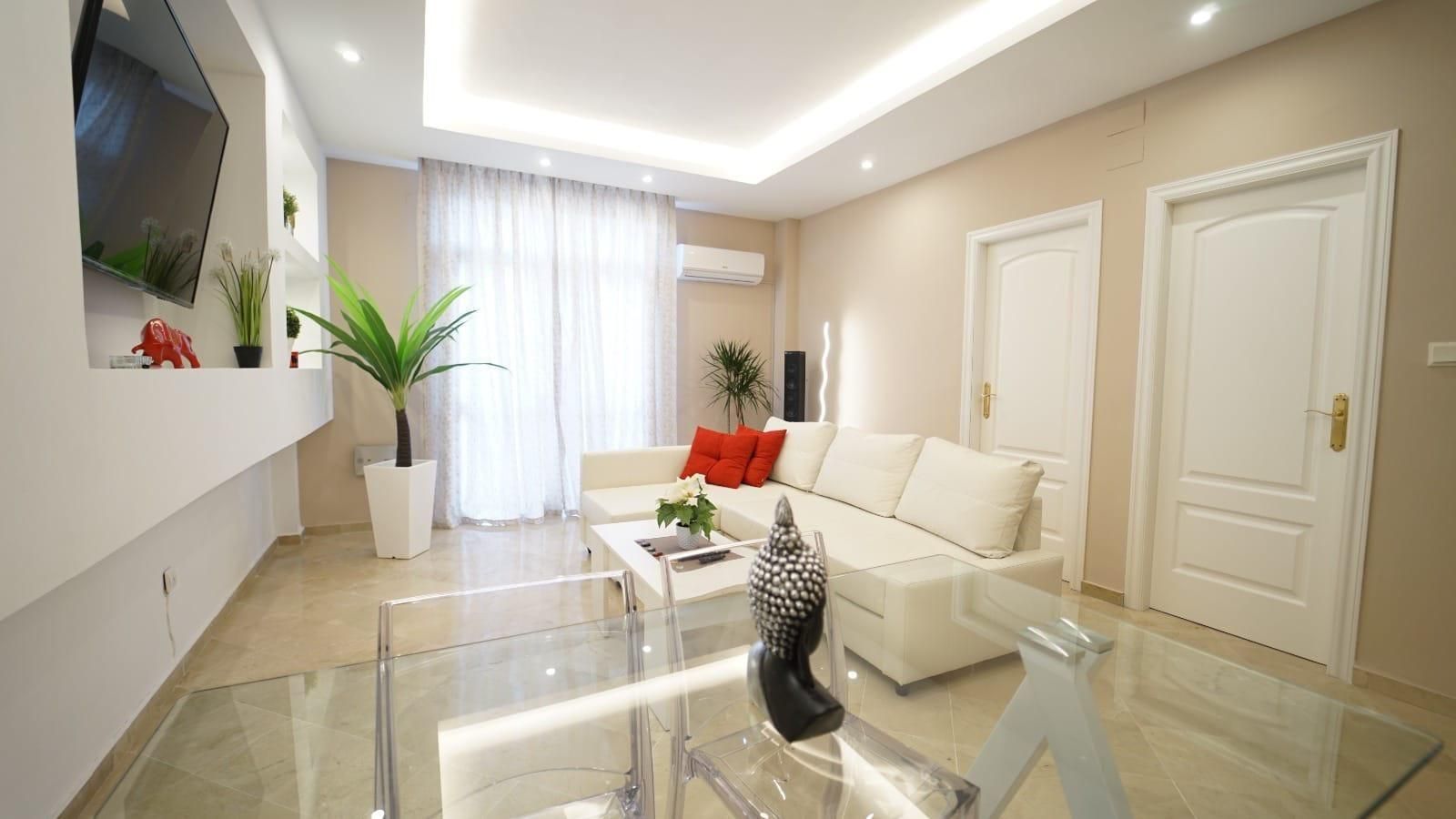 Living room of Flat for sale in  Granada Capital  with Air Conditioner, Storage room and Community pool